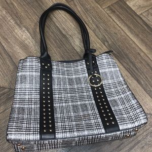 Medium/large purse